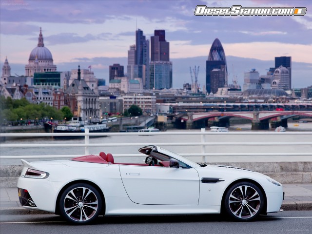 Aston Martin V12 Vantage Roadster 2013 Picture #11 Aston Martin V12 Vantage Roadster 2013 Picture #11